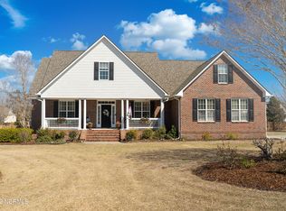205 S Stargazer Ct, Hampstead, NC 28443