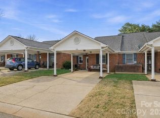 19986 Oak Leaf Cir, Cornelius, NC 28031