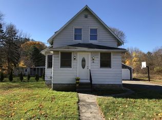 92 Pleasant St, Hanson, MA 02341