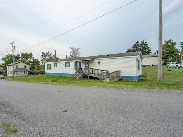 109 3rd St, Seminole, PA 16253