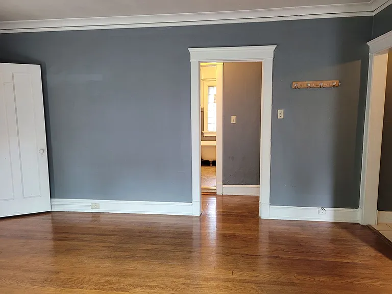 Cass Street Apartments — Photo 28