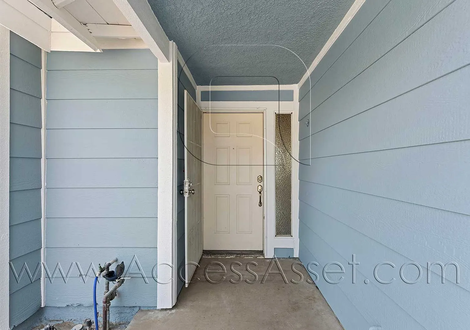 Spacious San Jacinto Home with Fireplace & Private Backyard — Photo 4