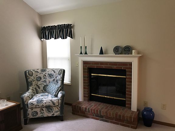 5th image of 7742 Brittanny Dr NE