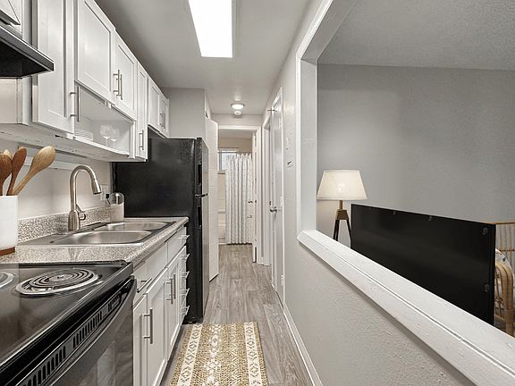 Platinum Collection Renovated Apartment