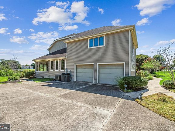 4th image of 16 Glade Cir E