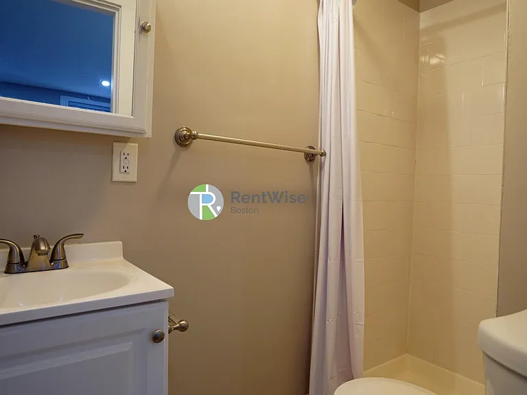 50 Park Vale Ave #25 — Photo 10