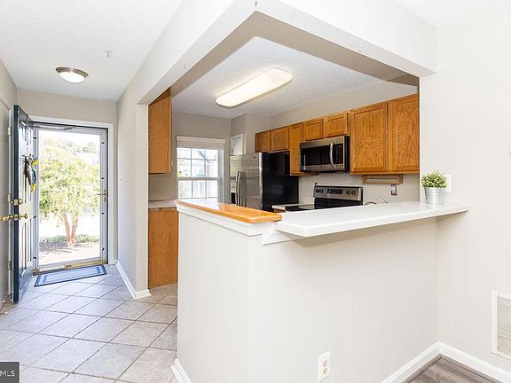 2nd image of 1429 Golden Rod Ct #1429