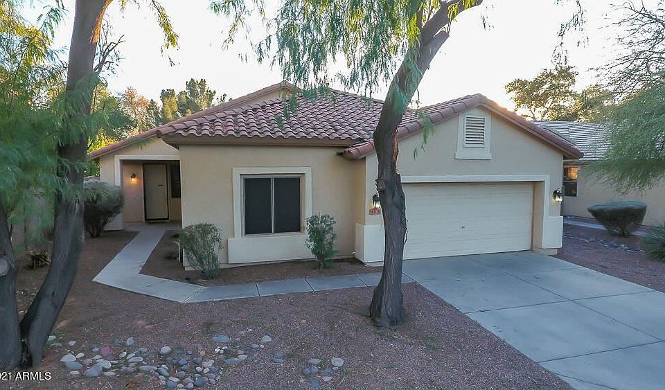 1st image of 4305 E Cherry Hills Dr