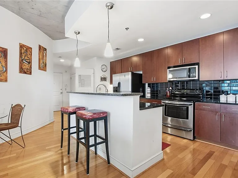 44 Peachtree Pl NW #424 — Photo 8