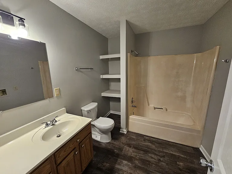 211 Earlene Ct #C — Photo 13
