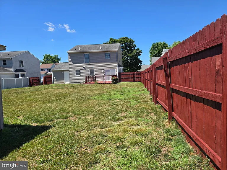 23 Lordship Ln — Photo 45