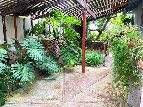 3rd image of 1278 San Miguel Ave