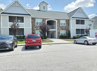 330 Gallery Dr APT 101, Spring Lake, NC 28390