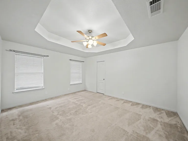 2806 Hydrangea Ave — Photo 12
