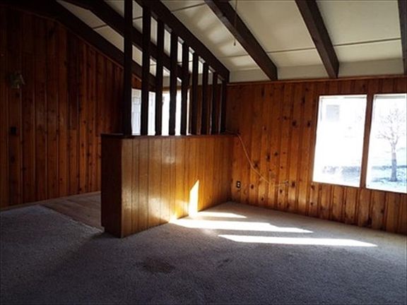 Additional Living Room