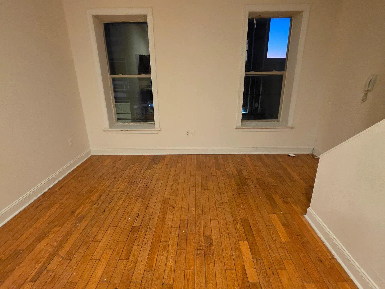 4 bed, 2.0 bath, 1400 sqft, $2,000 — Photo 4