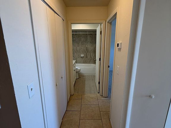 5th image of 922 Cape Coral Pkwy W APT 4