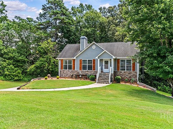 3rd image of 334 Tallassee Lane