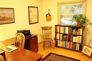 5th image of 493 Bear Creek Rd