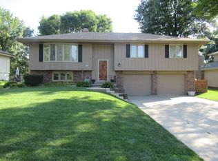 14561 Shirley St, Omaha, NE 68144
