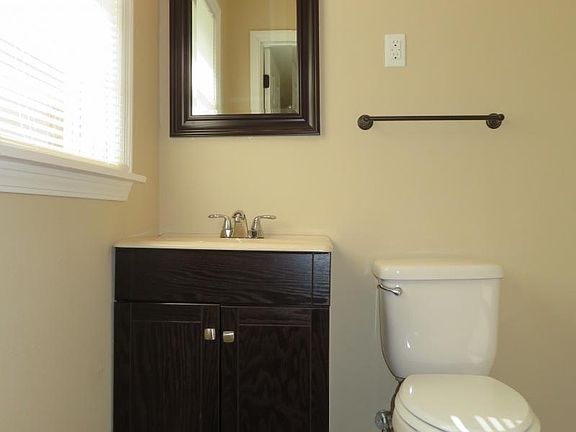5th image of 3508 Brookmeade St