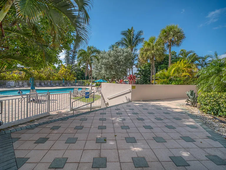 2851 S Ocean Blvd #1A — Photo 36