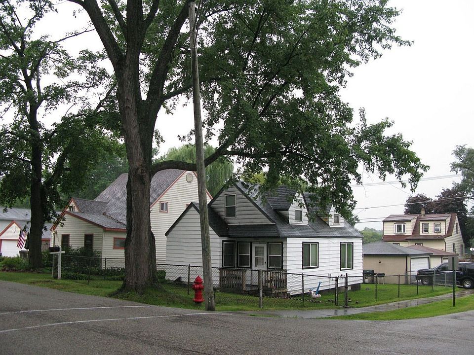 1st image of 232 Brierhill Dr
