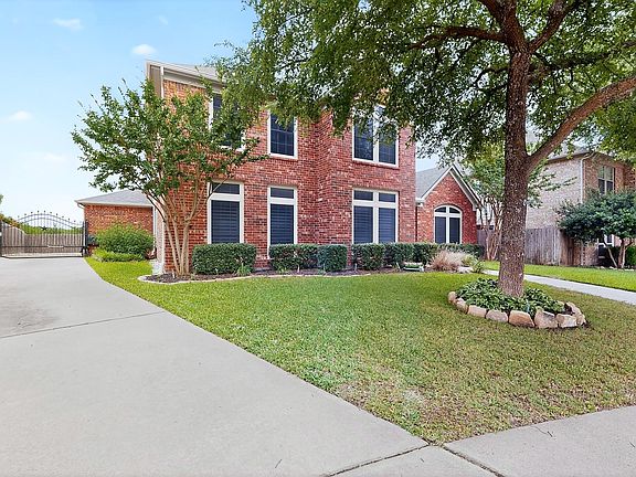 3rd image of 1603 Creekridge Dr