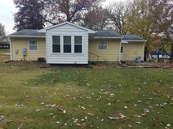 2nd image of 529 Baker Dr