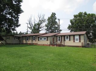 105 Raintree Rd, Jamestown, TN 38556