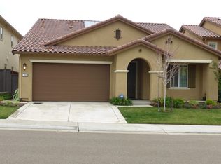 855 Calico Dr, Rocklin, CA 95765