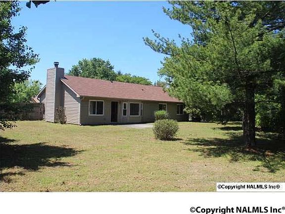 2nd image of 1019 Kinsey Dr SE