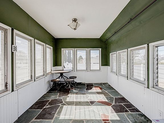 4th image of 707 Hathaway Rd