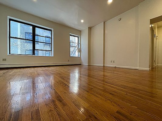 1st image of 347 Manhattan Ave APT 3C