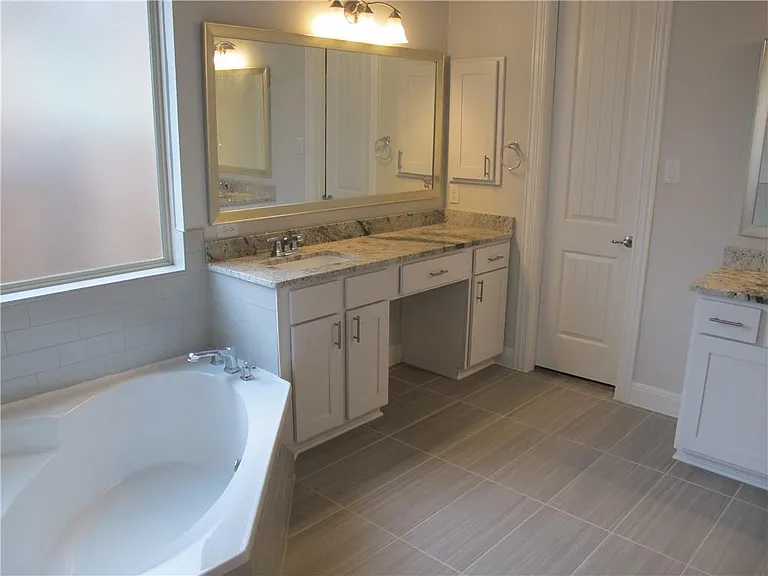 635 Spinnaker Loop — Photo 15
