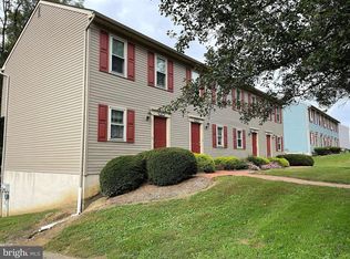 1617 Chadwick Cir #B, Lancaster, PA 17603