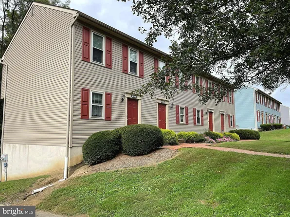 1617 Chadwick Cir #B, Lancaster, PA 17603