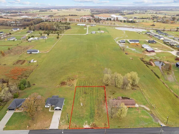 1045 Thoroughfare Street, Seymour, MO 65746