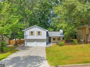 5303 Kemper Pl, Stone Mountain, GA 30088