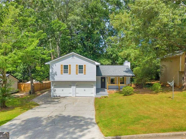 5303 Kemper Pl, Stone Mountain, GA 30088