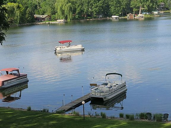 Amazing Lake Views! 