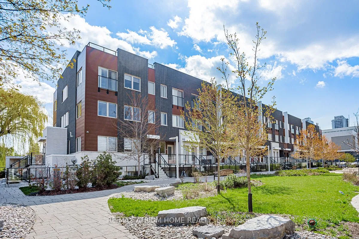 3 bed, $2,900 — Photo 1
