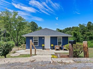 428 Folk St NW, Lenoir, NC 28645