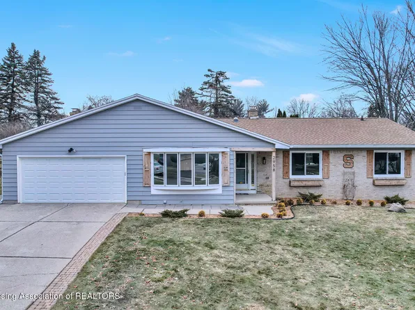 2958 Crestwood Dr, East Lansing, MI 48823