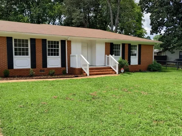 3019 Greenhill Dr NW, Huntsville, AL 35810