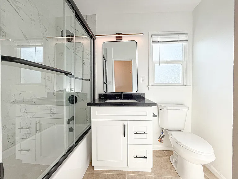 331 W Windsor Rd #1 — Photo 11
