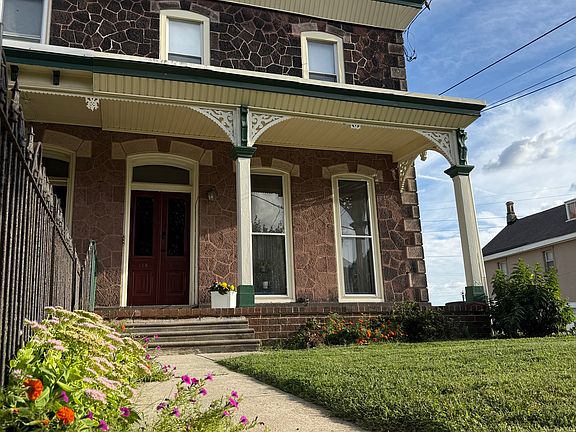 4th image of 118 Sumac St #3