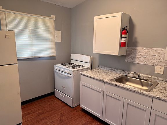 2nd image of 80 W York St #B