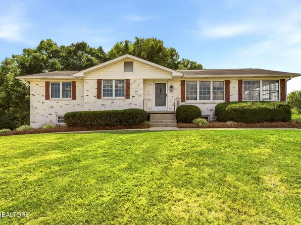 7205 Majestic Ln, Knoxville, TN 37918