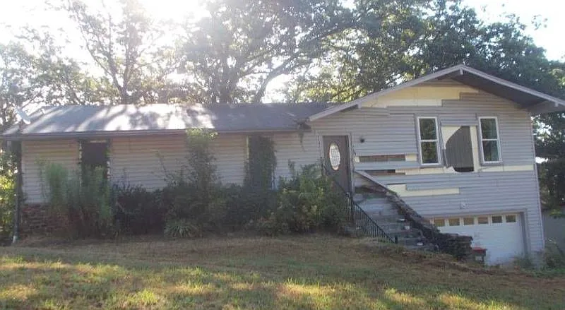 1108 N 21st St, Van Buren AR - Owner Finance Home